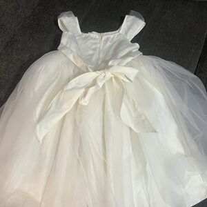 Tgi Kids USA Made In The USA! White Christmas Flower Girl  Pearls Size 4T Girl